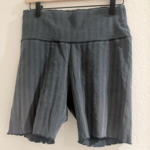 Offline by Aerie ribbed high-waisted OG biker shorts striped scalloped hem Large
